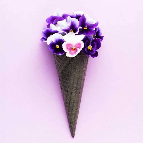 Βρώσιμα λουλούδια - η γεύση της άνοιξης στο πιάτο σας και στο φλιτζάνι σας!