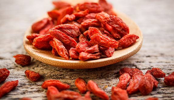 Goji berries - τι είδους φυτό είναι; Ποιες είναι οι ιδιότητές τους και πώς να τα τρώτε;